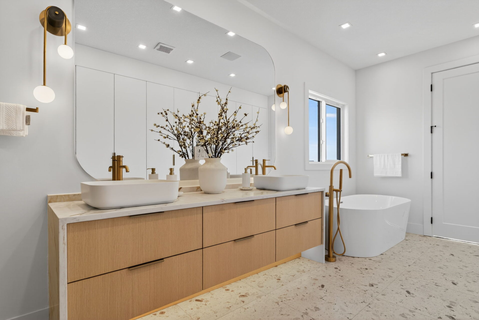 55-web-or-mls-069_DSC04571